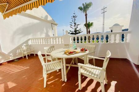 Apartamento Con Piscina En Las Rosas De Capistrano Nerja Exterior foto